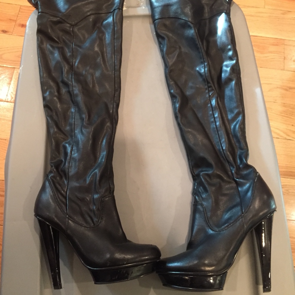 Over the knee Steve Madden